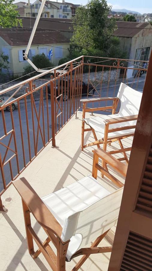 Tasias Apartments Ликсури Экстерьер фото