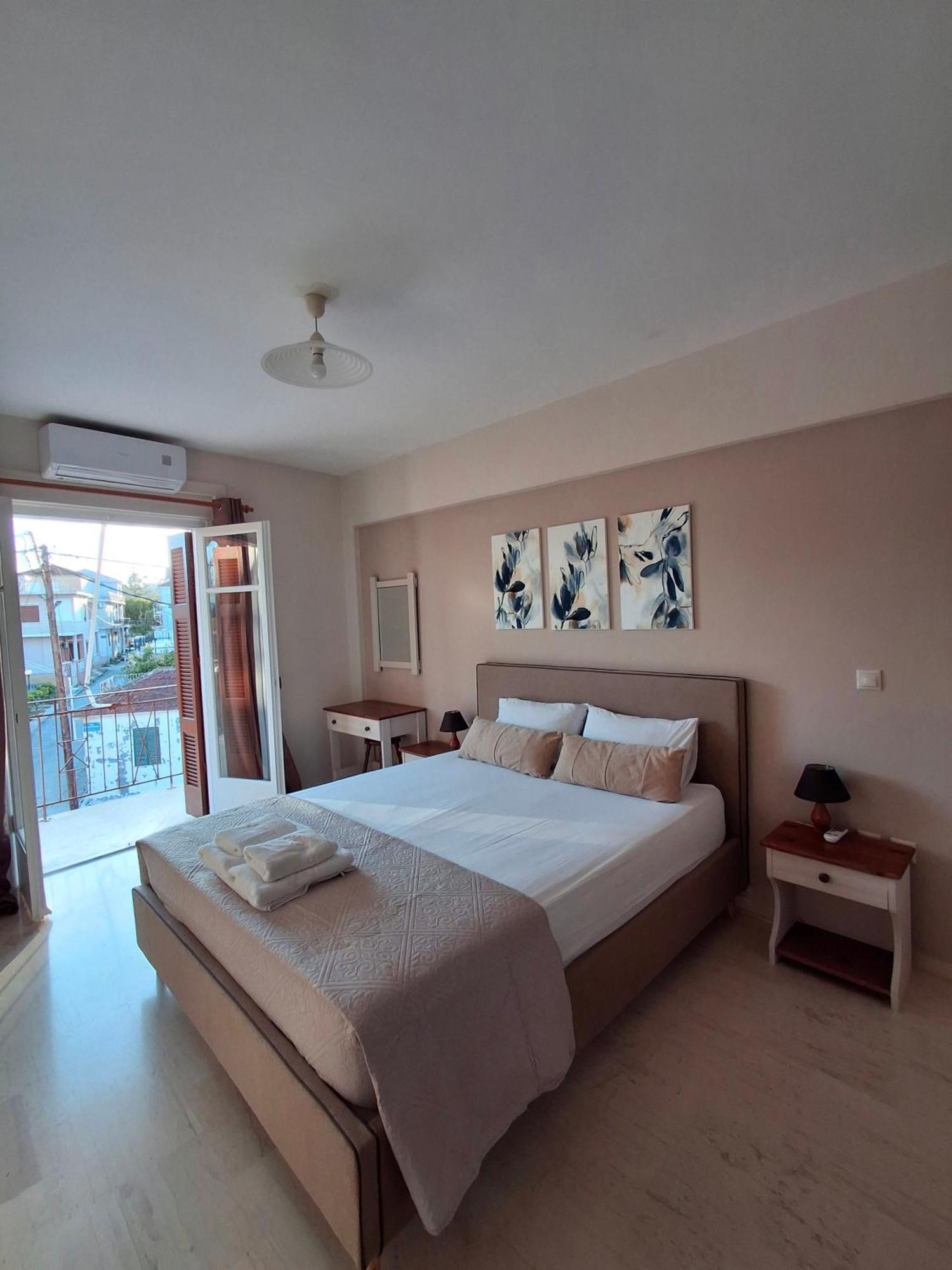Tasias Apartments Ликсури Экстерьер фото